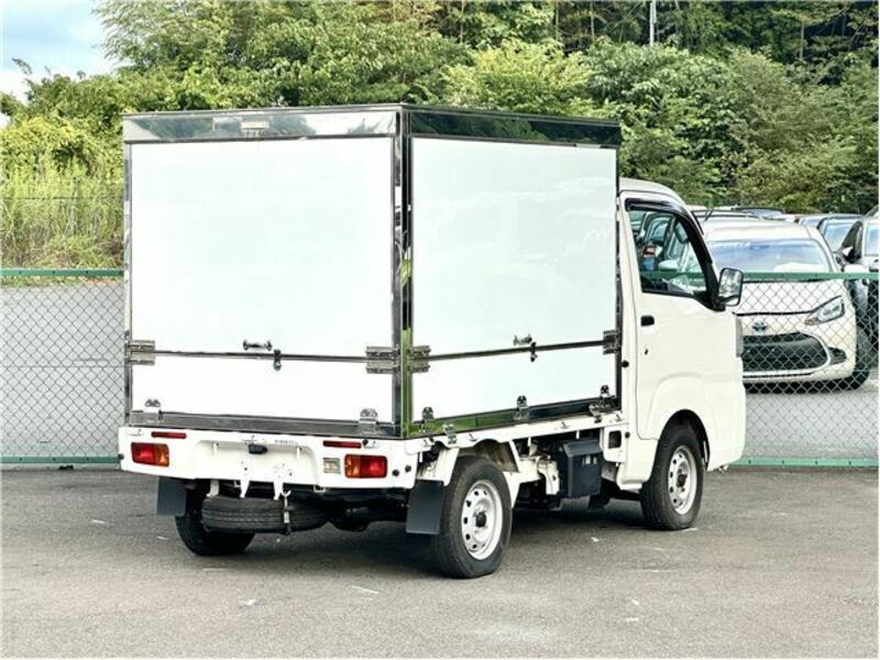 HIJET TRUCK-1