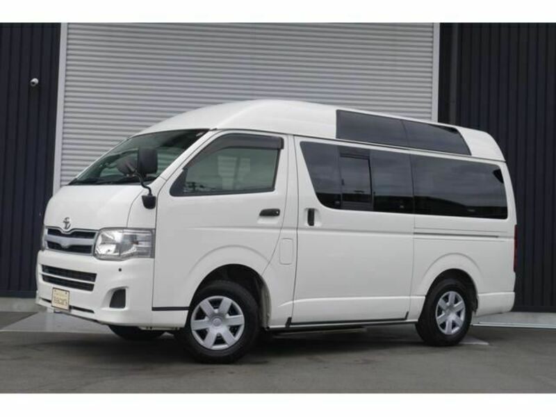 HIACE VAN-1