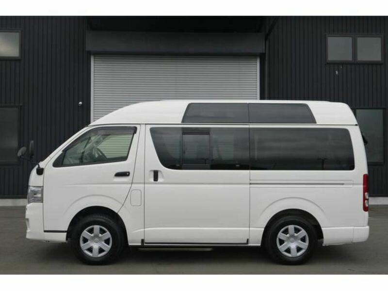 HIACE VAN-4