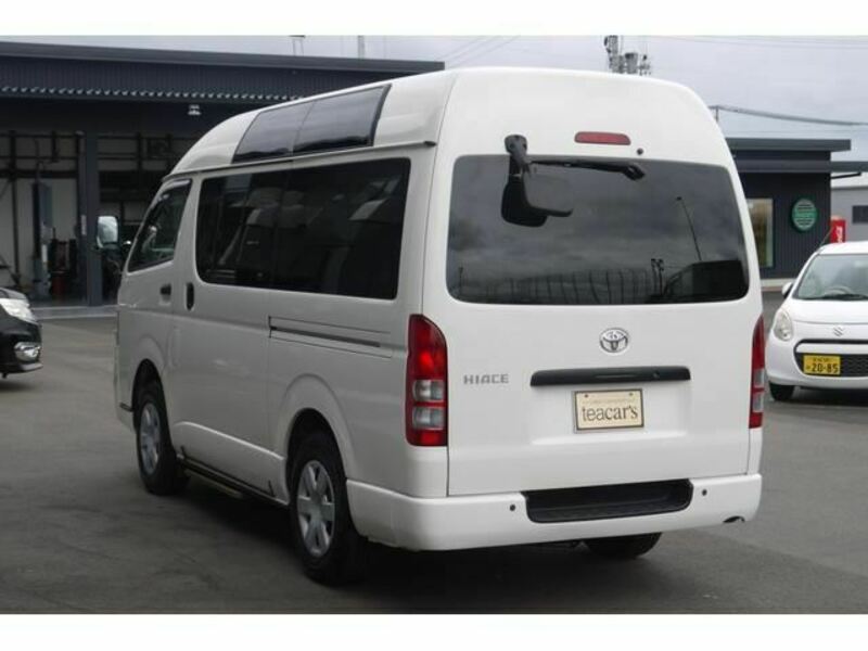 HIACE VAN-8