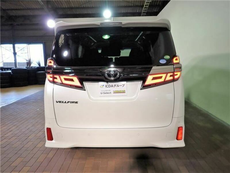 VELLFIRE-1