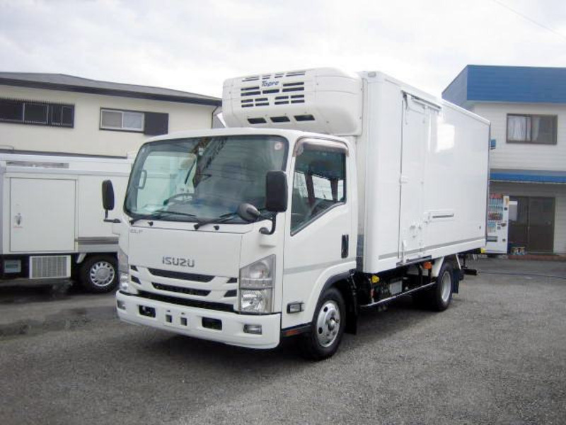 ISUZU　ELF