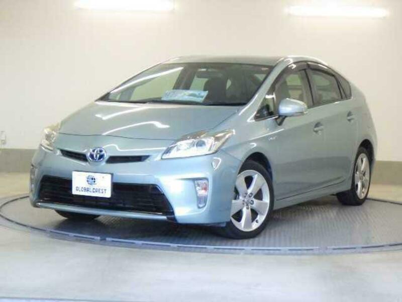 TOYOTA　PRIUS