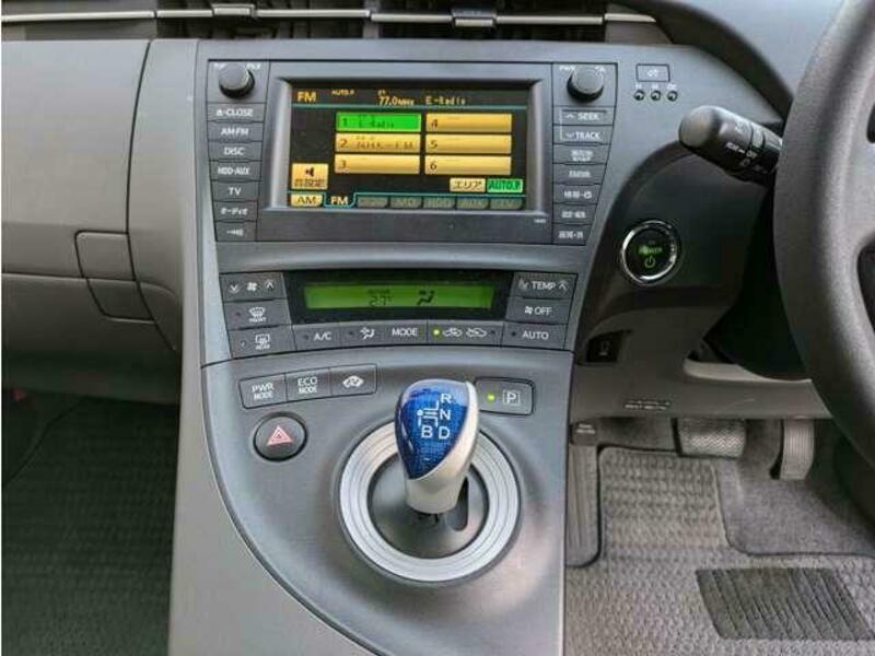 PRIUS-16