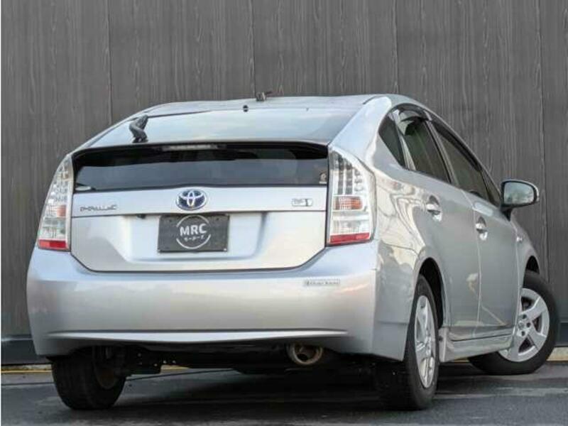 PRIUS-1