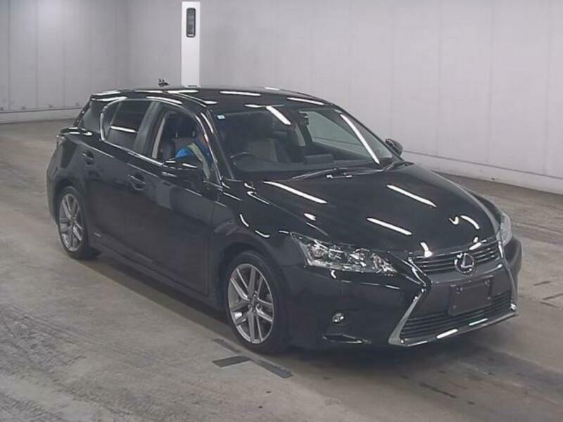 LEXUS　CT