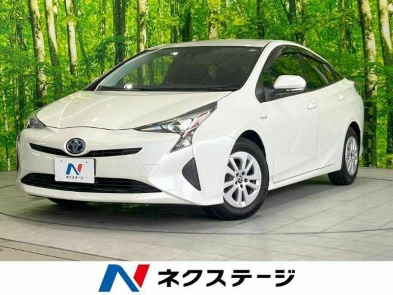 TOYOTA　PRIUS