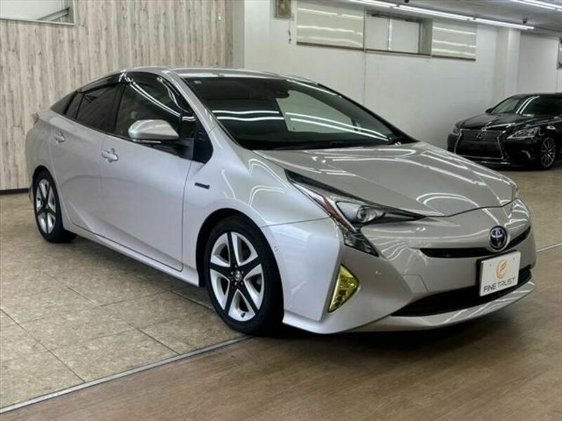 PRIUS-13