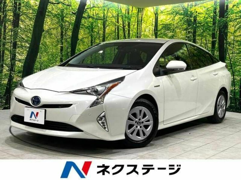 TOYOTA　PRIUS