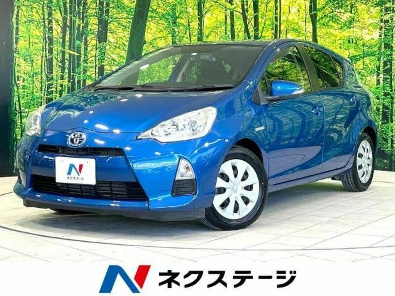 TOYOTA　AQUA