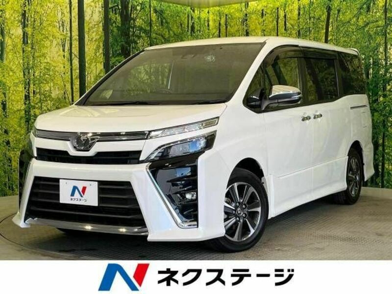 TOYOTA　VOXY