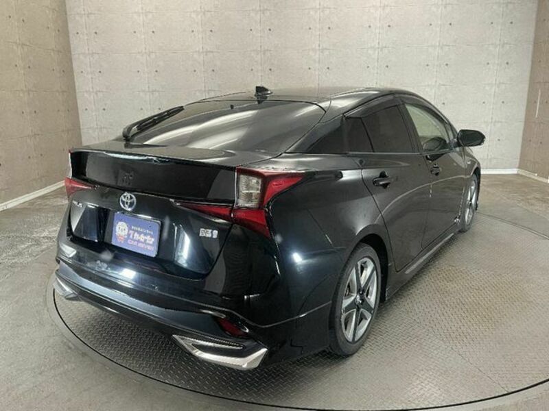 PRIUS-1