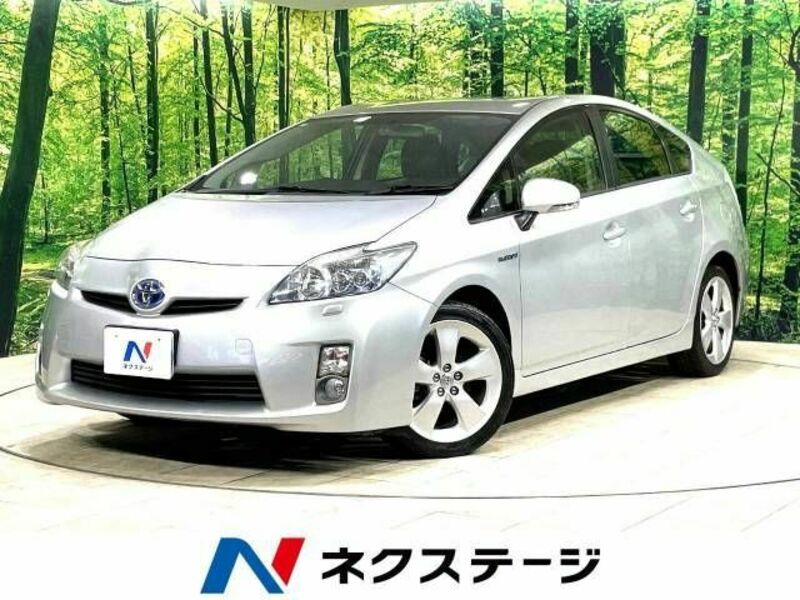 TOYOTA　PRIUS