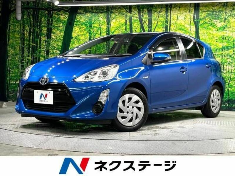 TOYOTA　AQUA