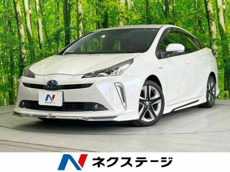 TOYOTA　PRIUS