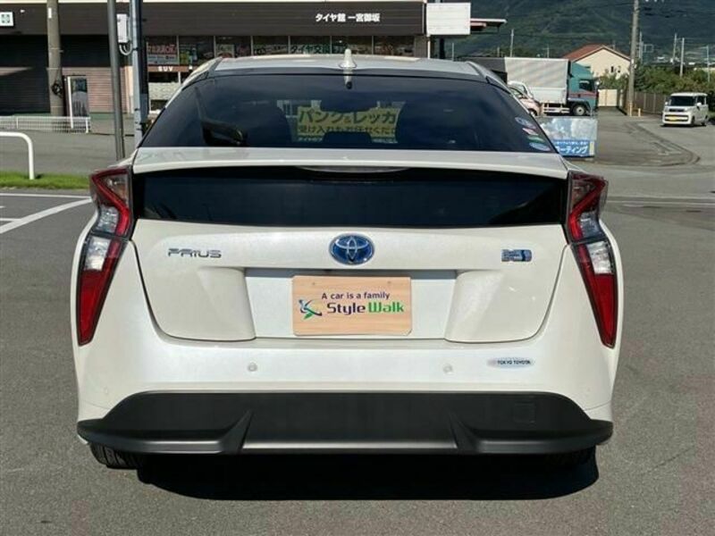 PRIUS-5