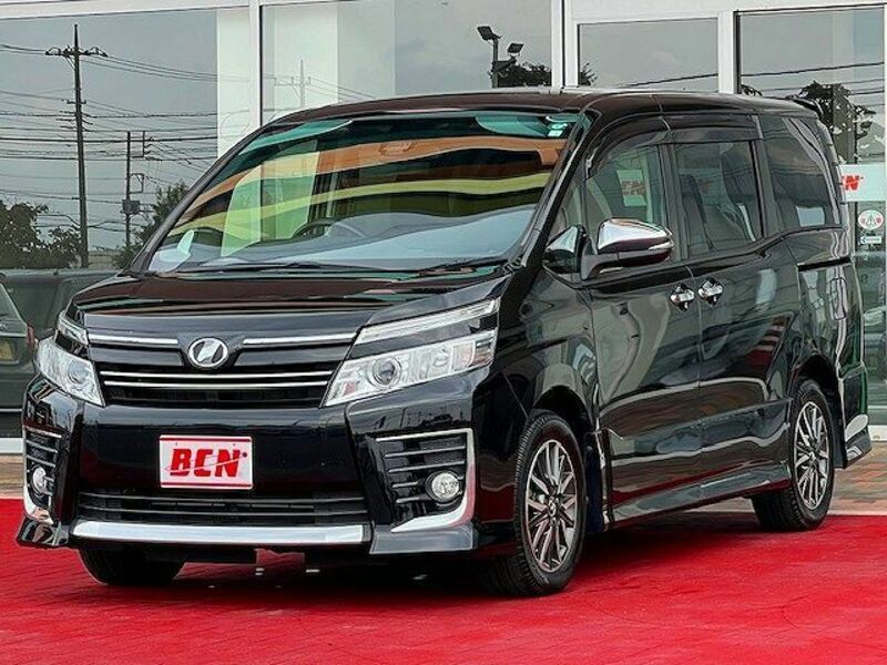 TOYOTA　VOXY