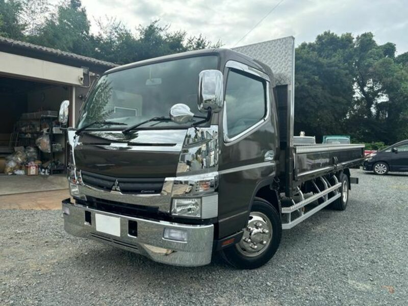 MITSUBISHI　CANTER