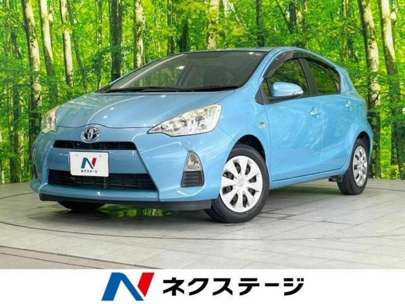 TOYOTA　AQUA