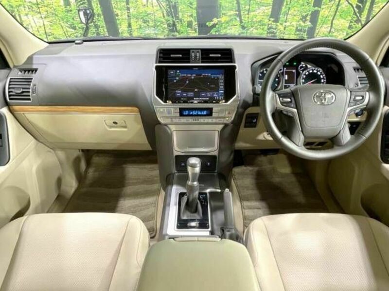 LAND CRUISER PRADO-1