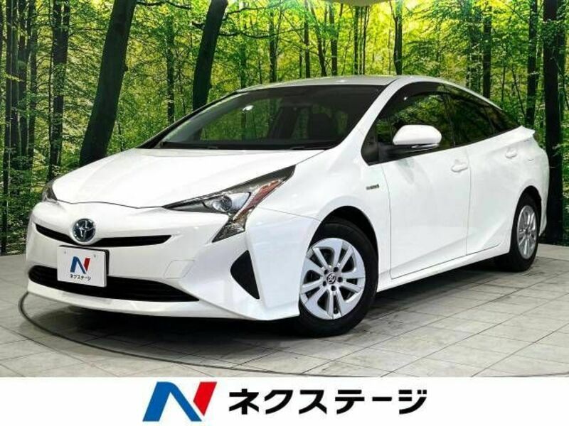 TOYOTA　PRIUS