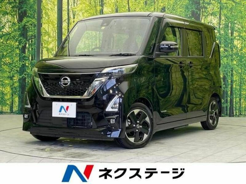 NISSAN　ROOX