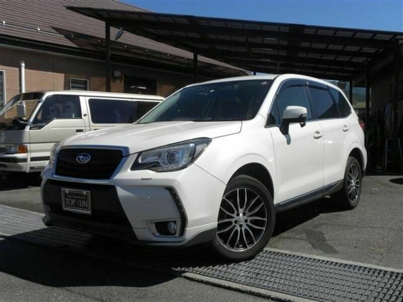 SUBARU　FORESTER