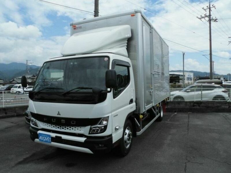 MITSUBISHI　CANTER