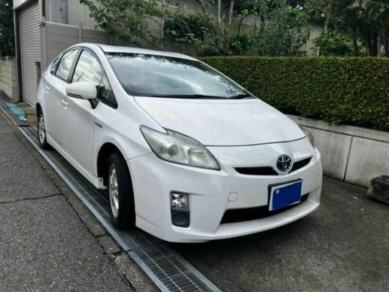 PRIUS-1