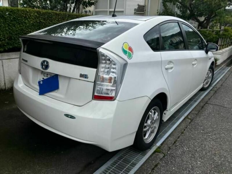 PRIUS-5