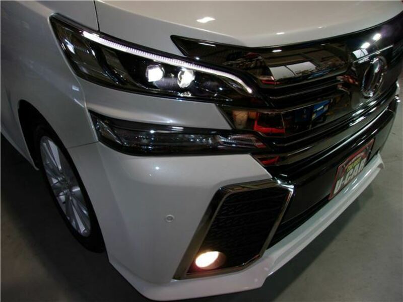 VELLFIRE-5