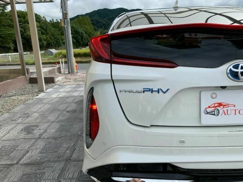 PRIUS PHV-45