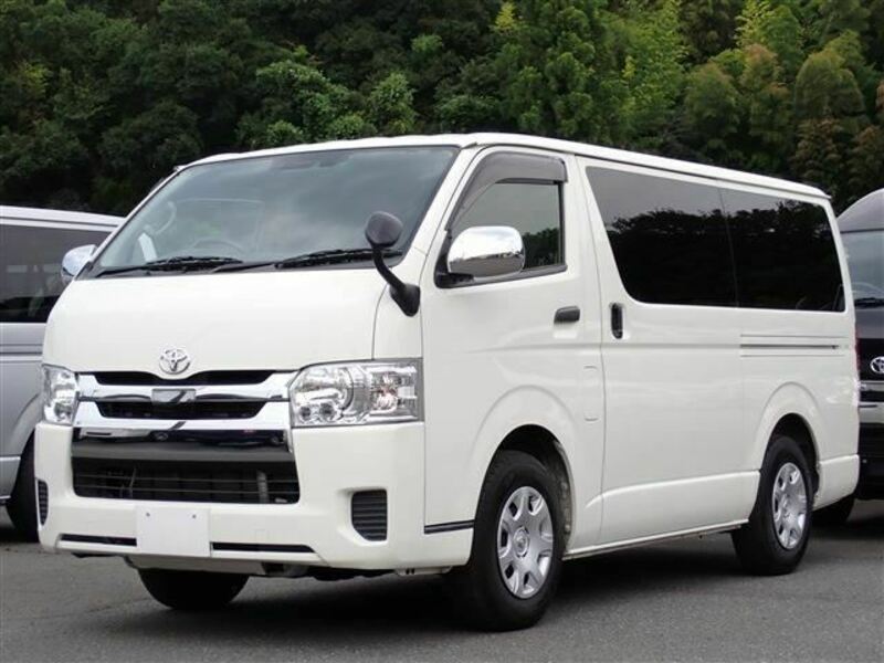 TOYOTA　HIACE VAN