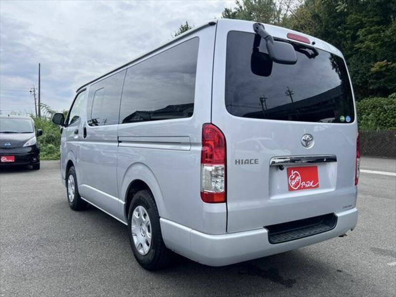 HIACE VAN-12