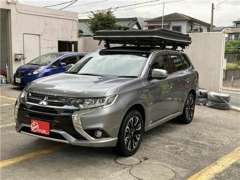 OUTLANDER PHEV-1