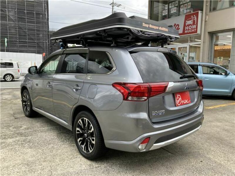 OUTLANDER PHEV-3