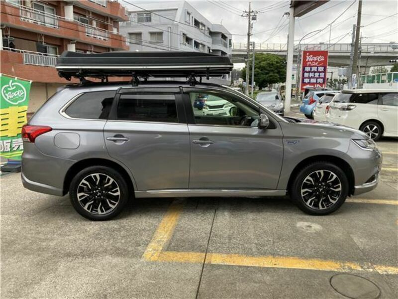 OUTLANDER PHEV-5