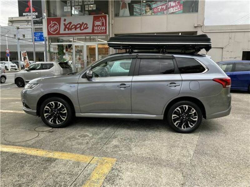 OUTLANDER PHEV-6