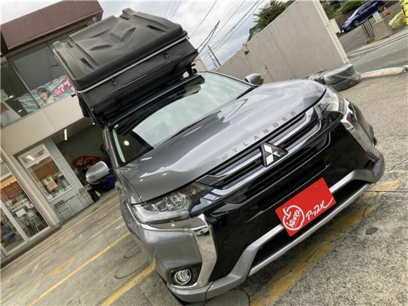 OUTLANDER PHEV-34