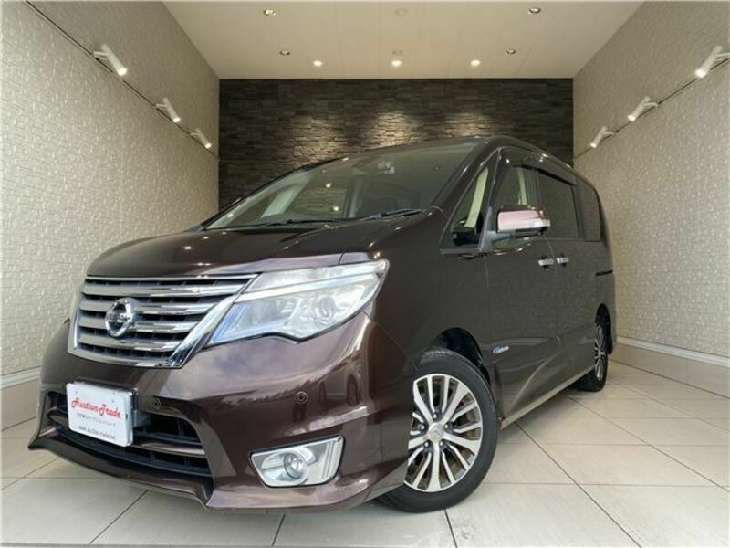 NISSAN　SERENA