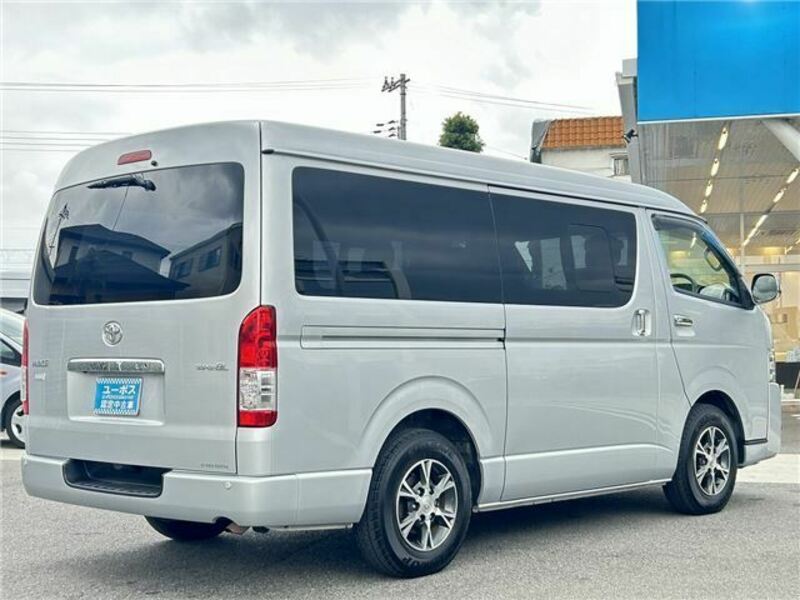 HIACE VAN-1