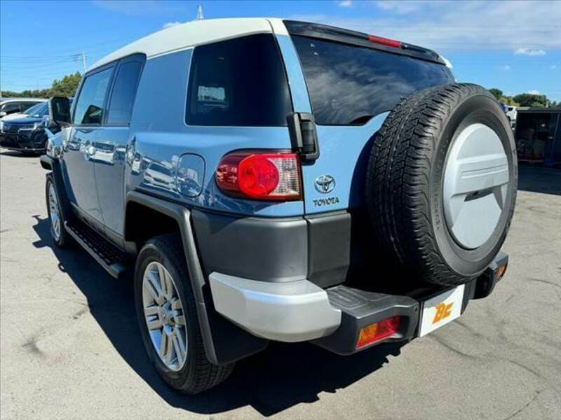 FJ CRUISER-12