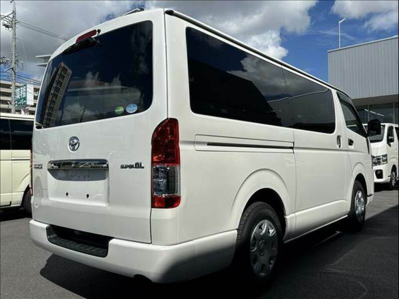 HIACE VAN-14