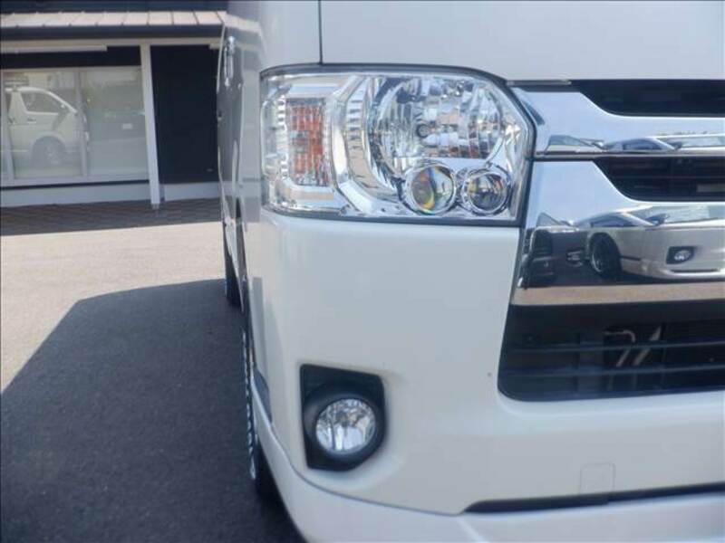 HIACE VAN-9