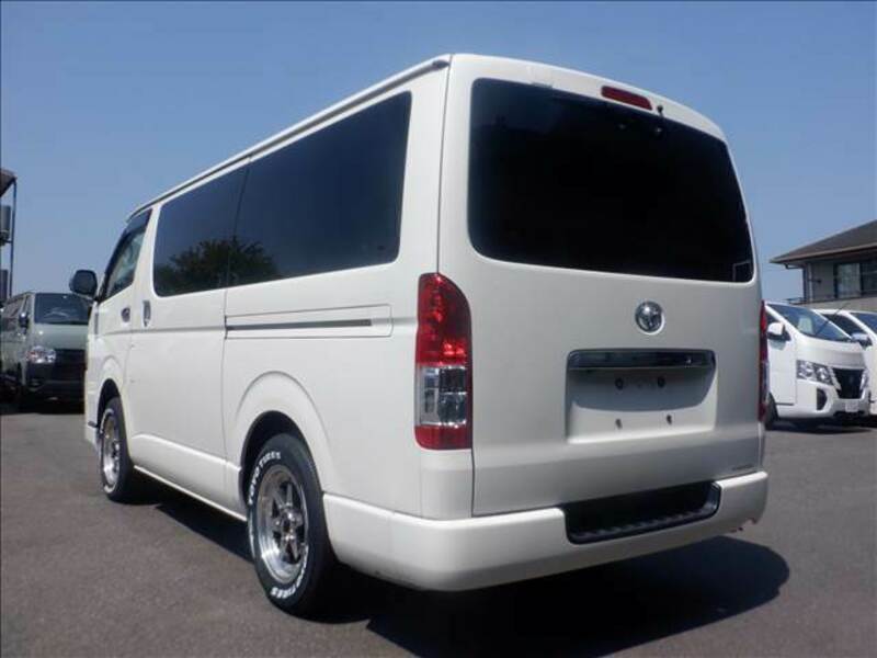 HIACE VAN-15