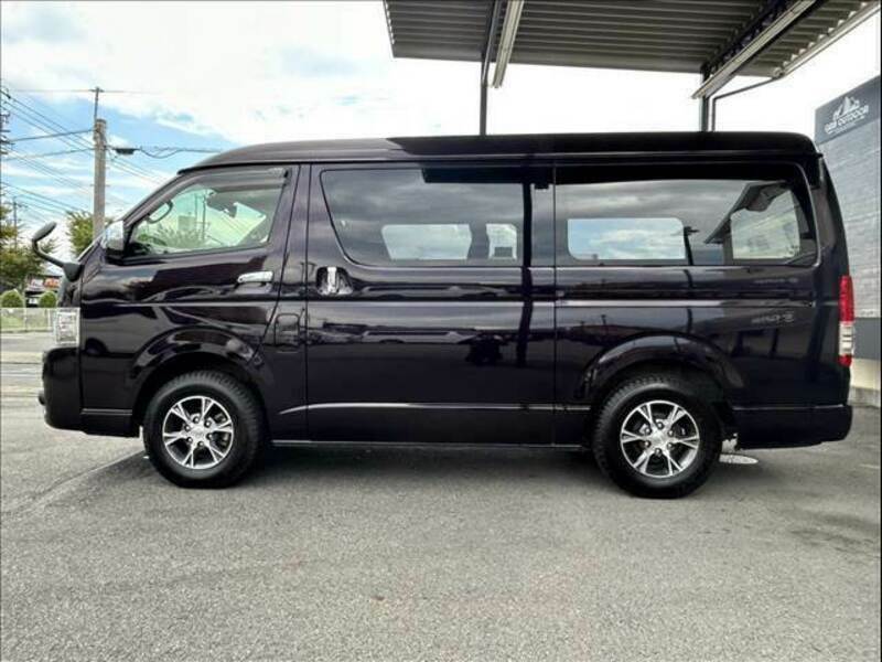 HIACE VAN-13