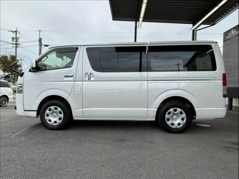 HIACE VAN-8