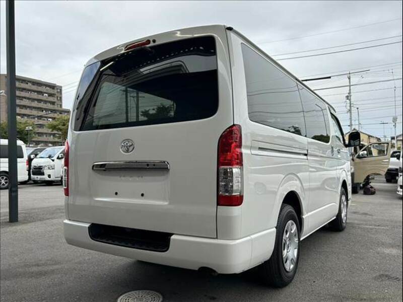 HIACE VAN-9