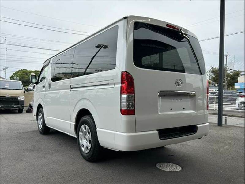 HIACE VAN-10