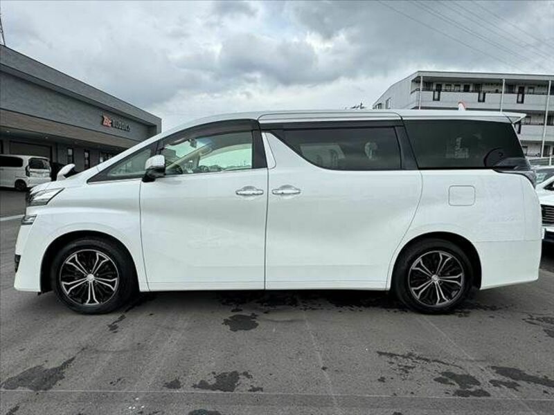 VELLFIRE-10